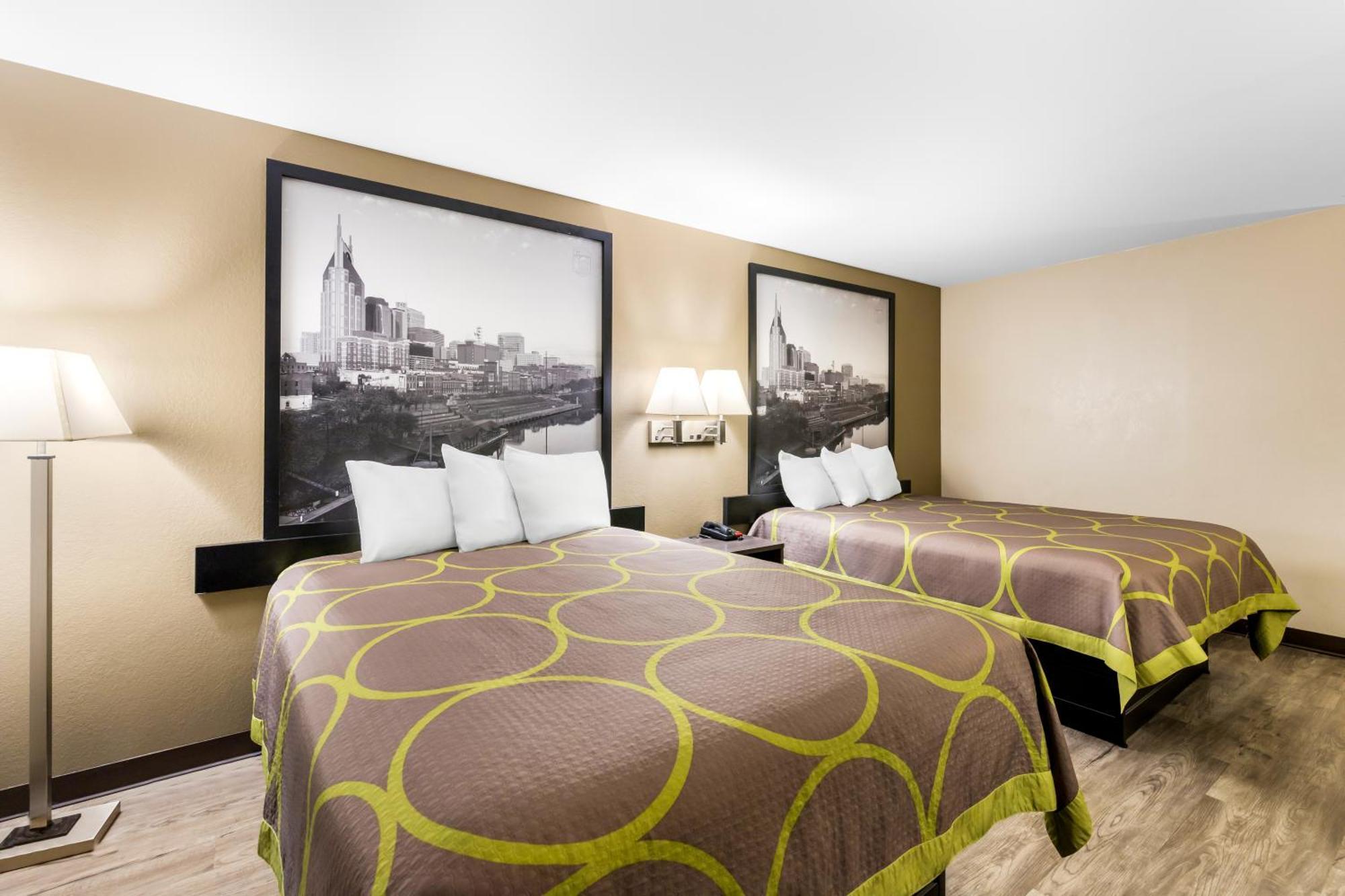 Super 8 By Wyndham Dickson Hotel Bagian luar foto