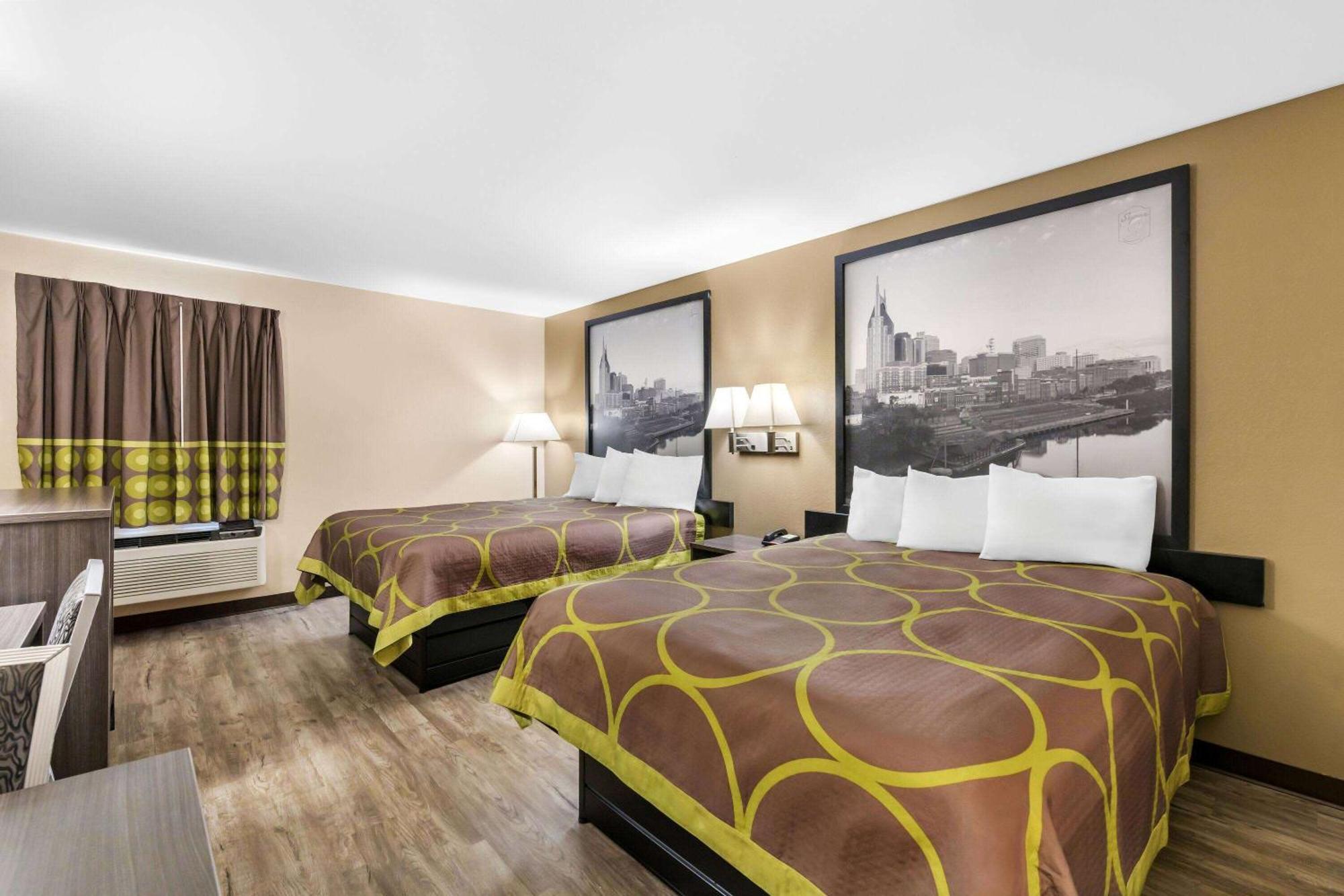Super 8 By Wyndham Dickson Hotel Bagian luar foto
